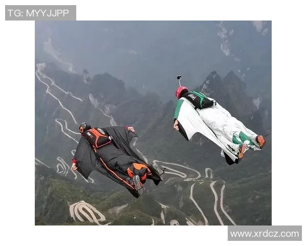 极限运动的魅力与挑战:深入广州极限运动队的激情与节奏